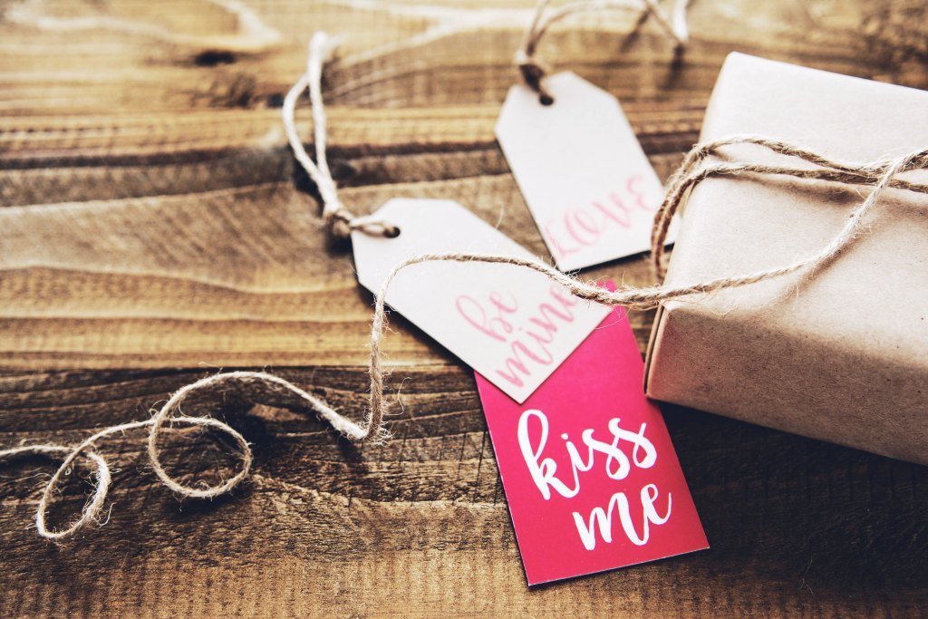 San Valentino , i regali vincenti per Lui san valentino regali per lui gift