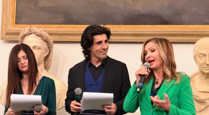 Premio Antenna d’Oro per la Tivvù 2026 premia le stelle della TV Premio Antenna d'Oro per la Tivvù Antonietta Di Vizia